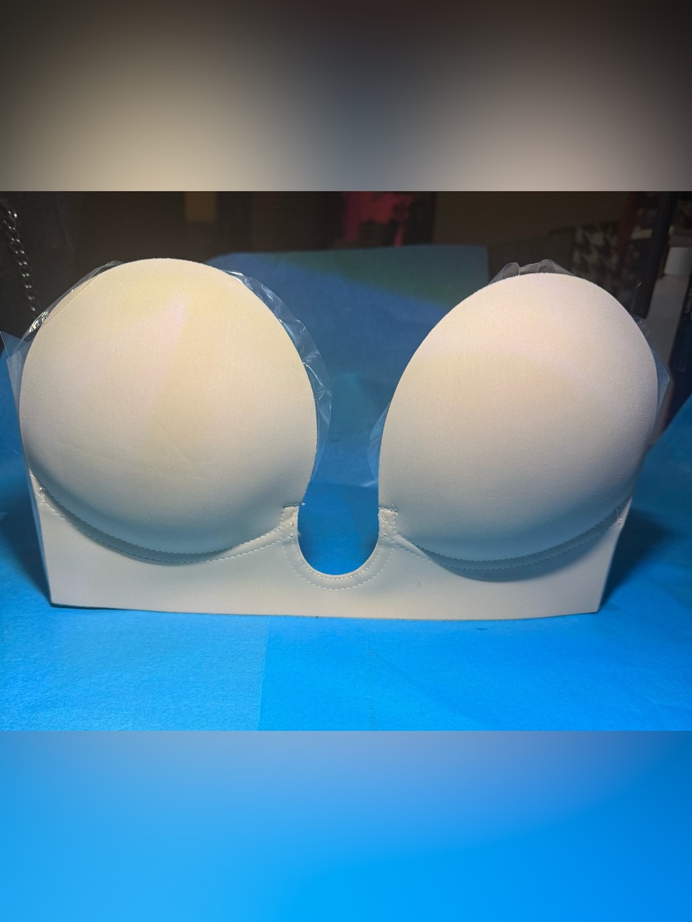 NWT Reusable Adhesive Plunge Bra D Cup Beige Backless Strapless